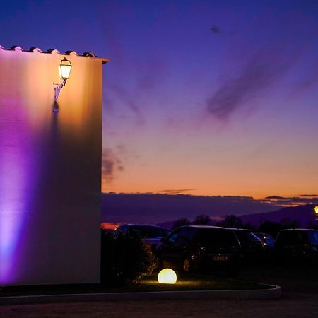 Tenuta Amalthea Villa Сеса Аурунка Екстериор снимка