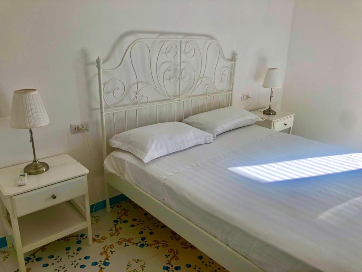 Tenuta Amalthea Villa Сеса Аурунка Екстериор снимка